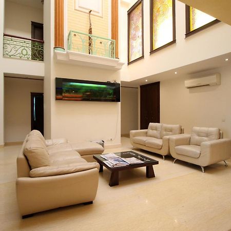Hotel Super Collection O Sakshi Gurgaon Esterno foto