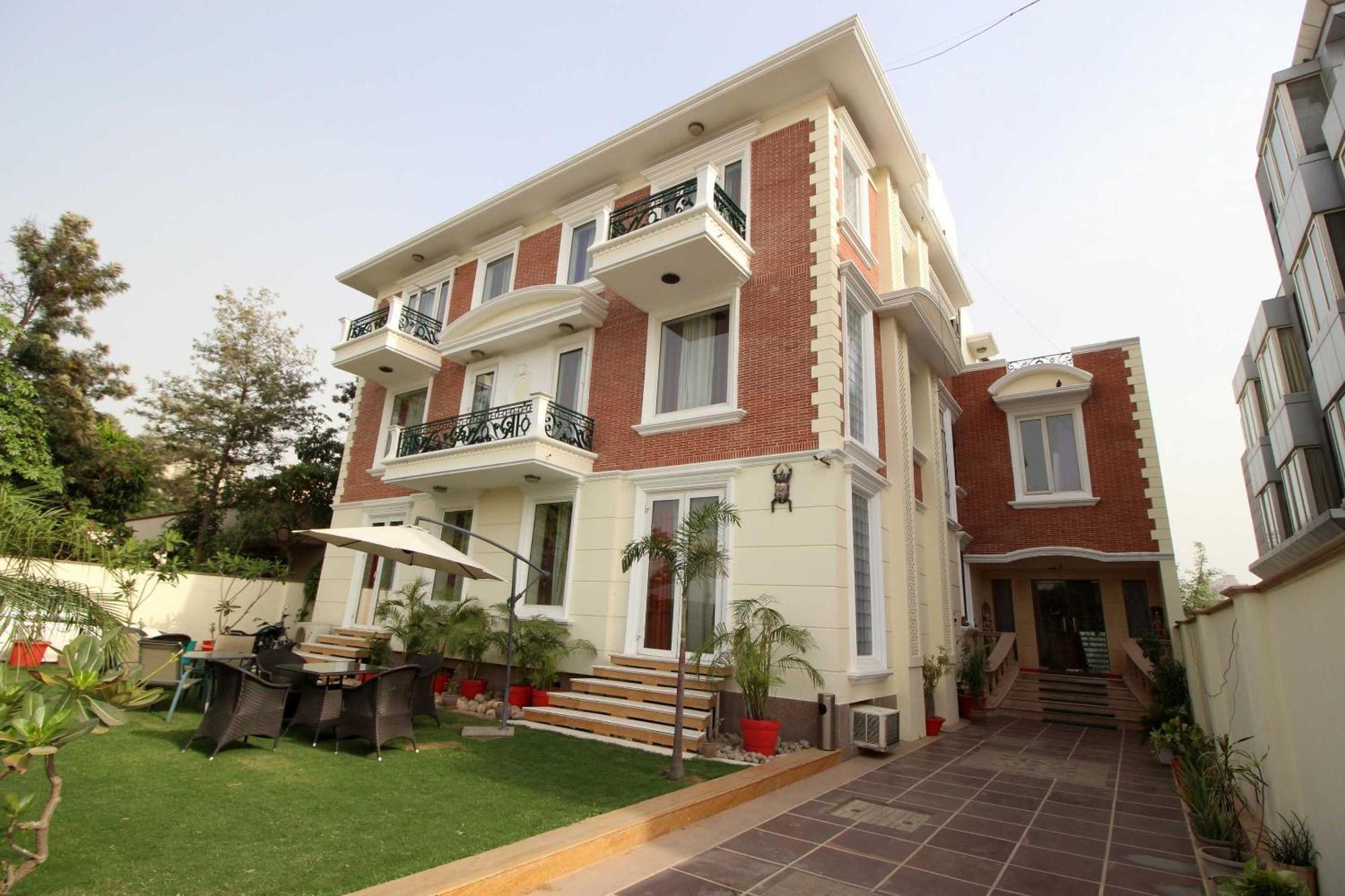 Hotel Super Collection O Sakshi Gurgaon Esterno foto