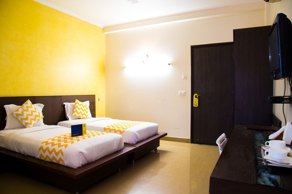Hotel Super Collection O Sakshi Gurgaon Esterno foto